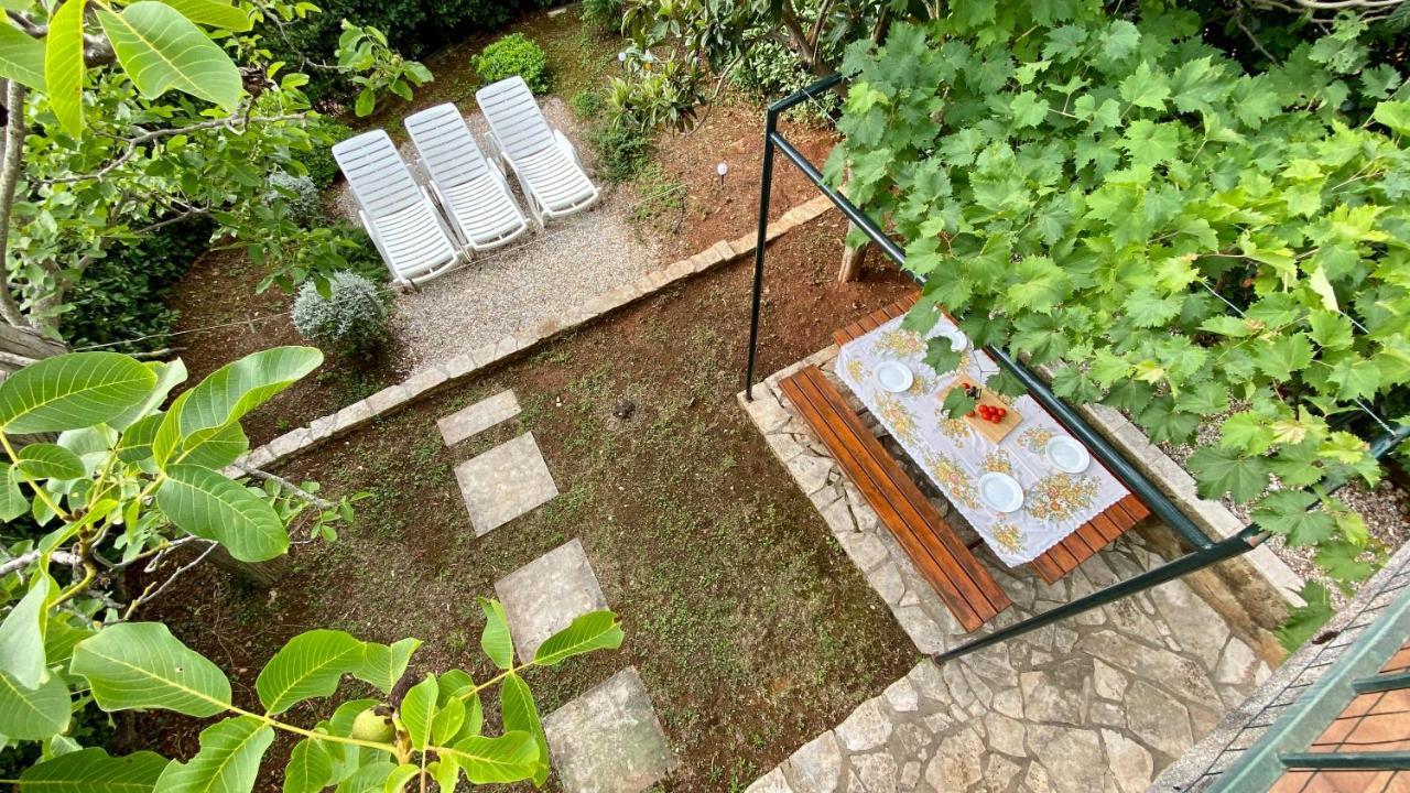 Bilini Garden Apartment بولا المظهر الخارجي الصورة
